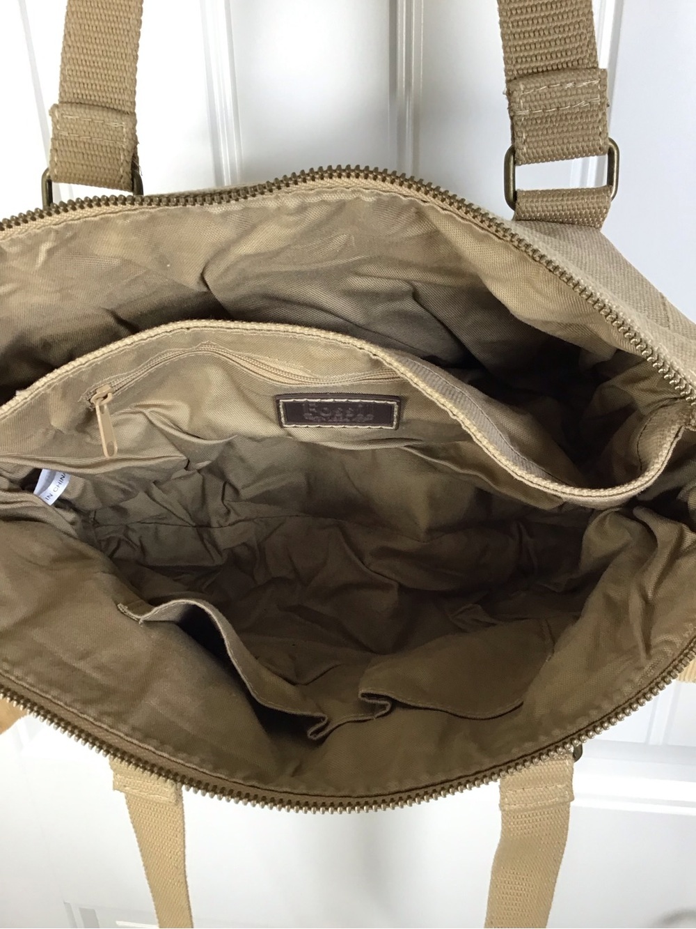 Fossil Canvas Utility Shoulder Bag Multi Pocket in Khaki. - Picture 9 of 10